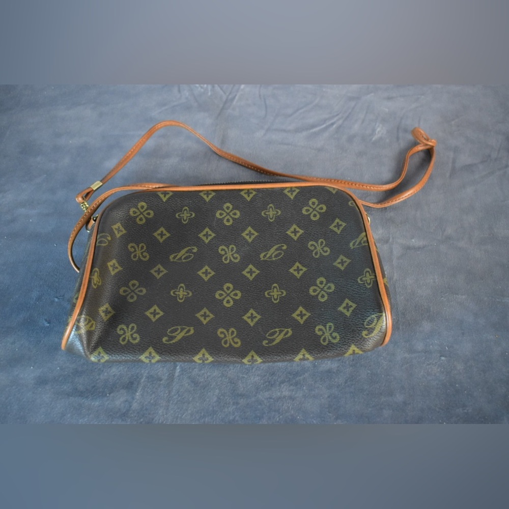 Women’s Brown Clutch